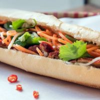 2 banh mi 2 banh mi
